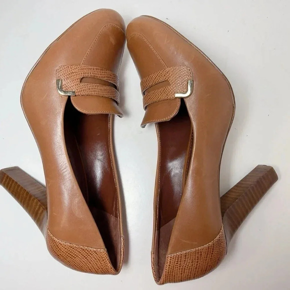 Banana Republic Womnes 7  Leather Buckle Accent Stacked Heel Slip-on Cognac - Picture 9 of 12